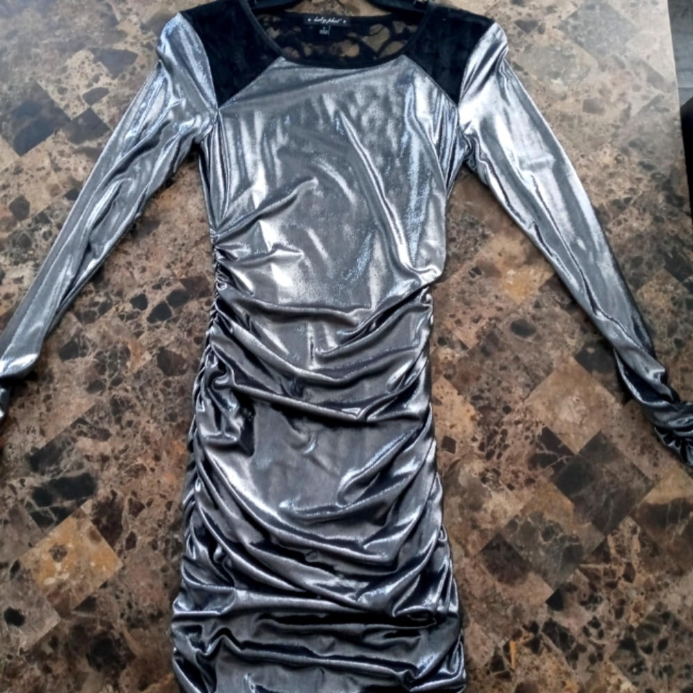 Mini long sleeve dress